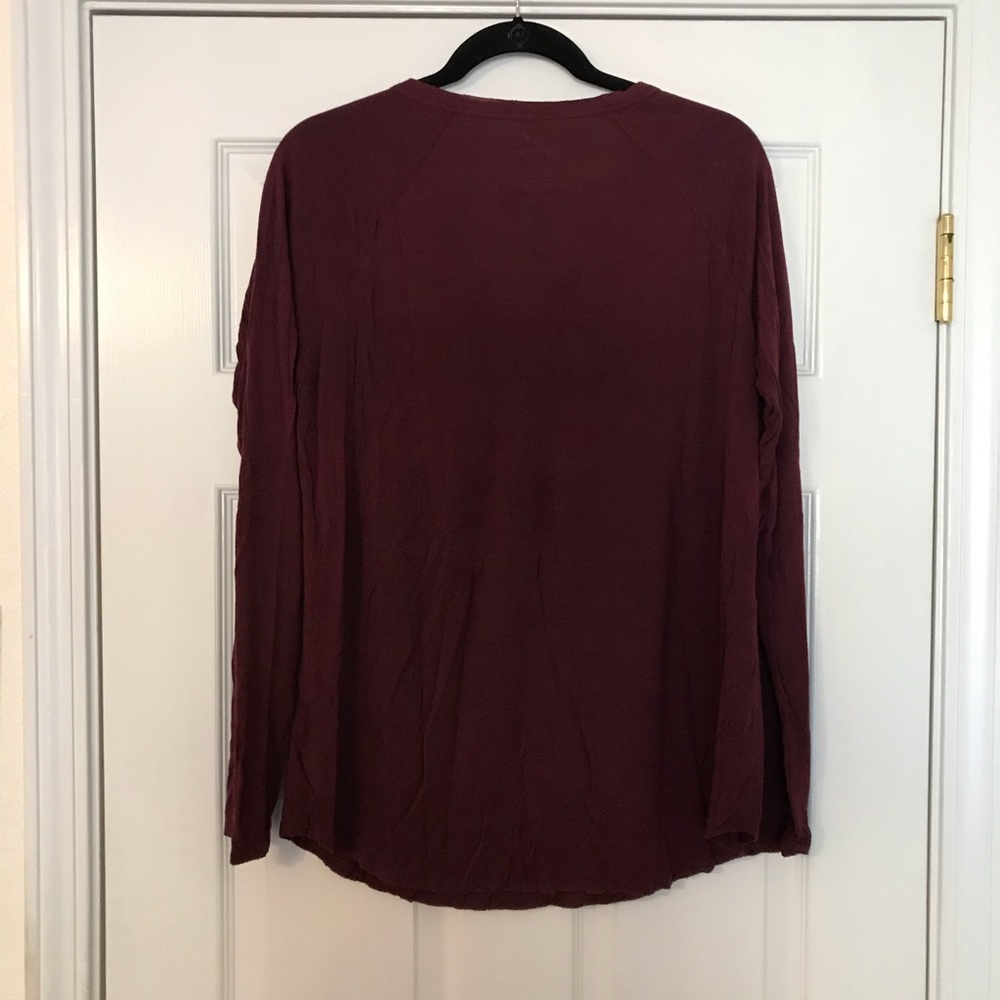 American Eagle Soft and Sexy Tee - Picture 2 of 2